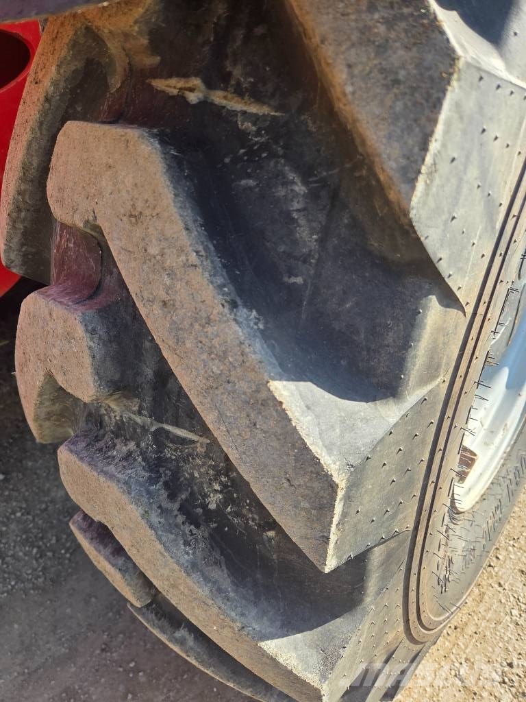 Manitou MT 1840 مناولات متداخلة