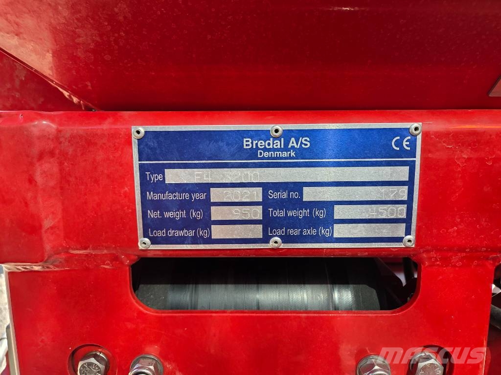 Bredal F4 Isobus معدات توزيع السماد العضوي