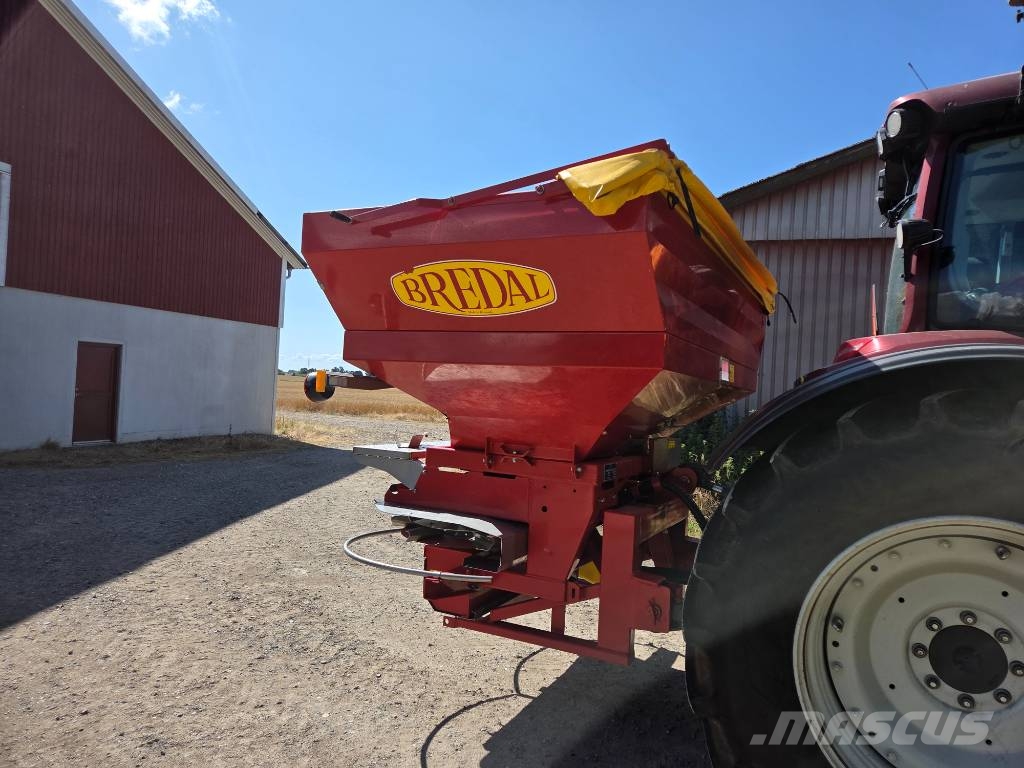 Bredal F4 Isobus معدات توزيع السماد العضوي