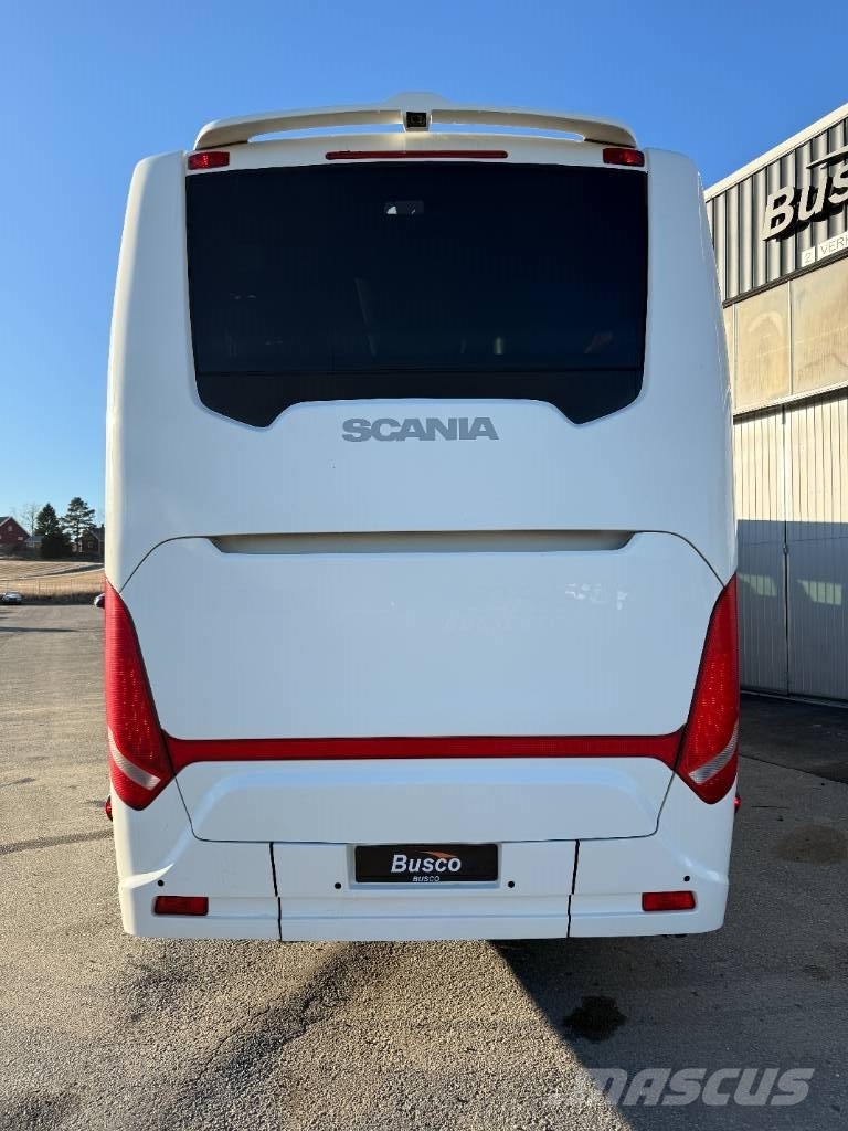Scania Touring HD المركبة