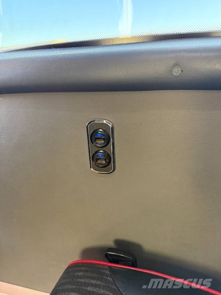 Scania Touring HD المركبة