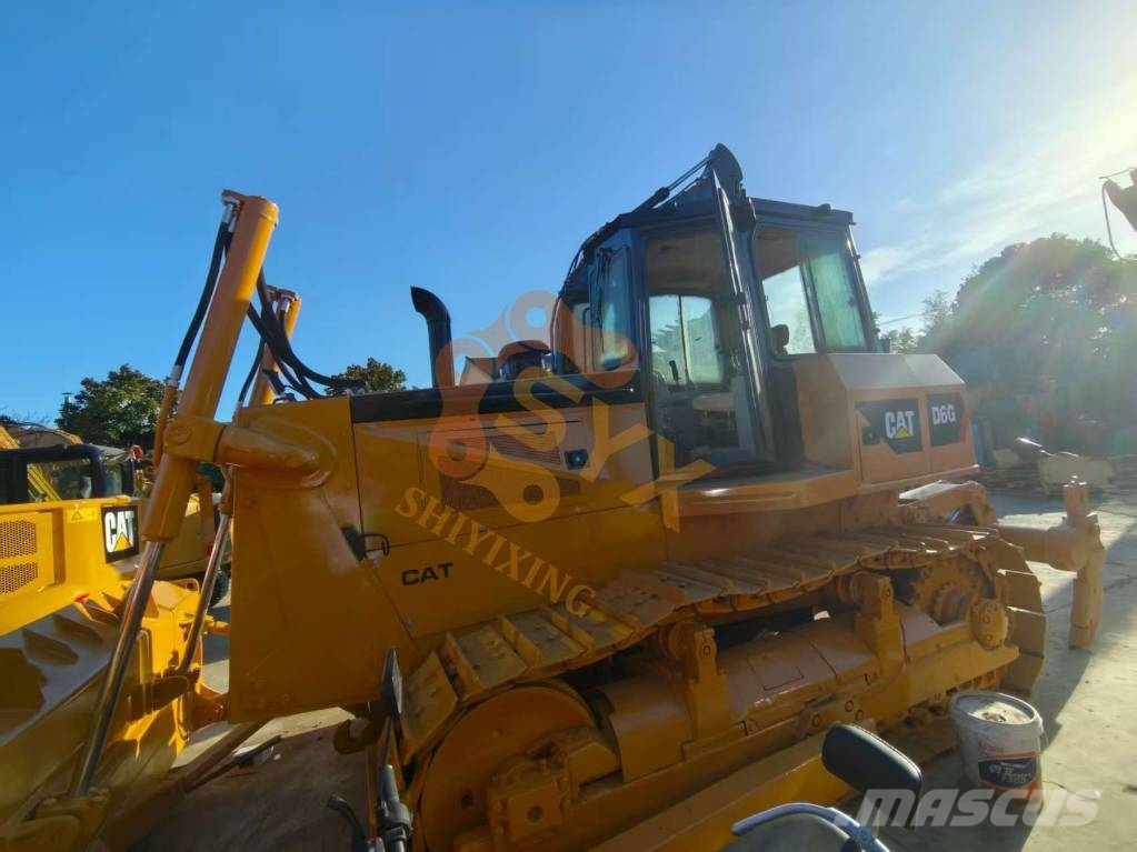 CAT D6G Spycharki gąsienicowe
