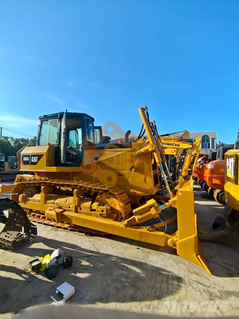 CAT D6G Spycharki gąsienicowe
