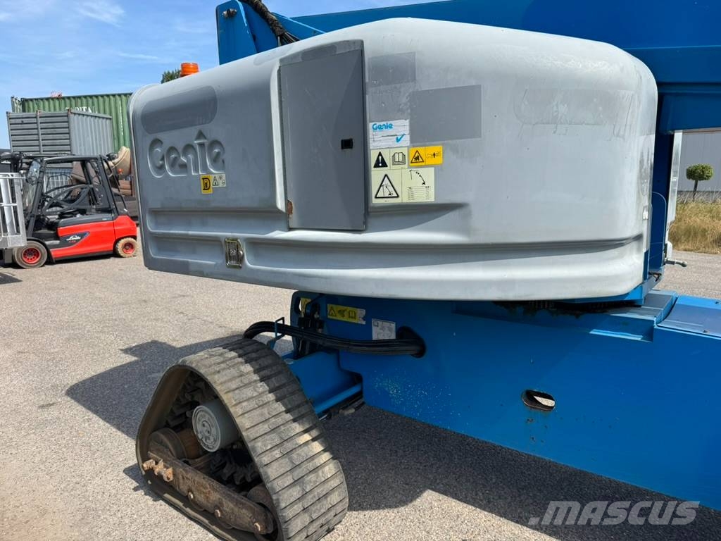 Genie S 45 Trax Telescopic boom lifts