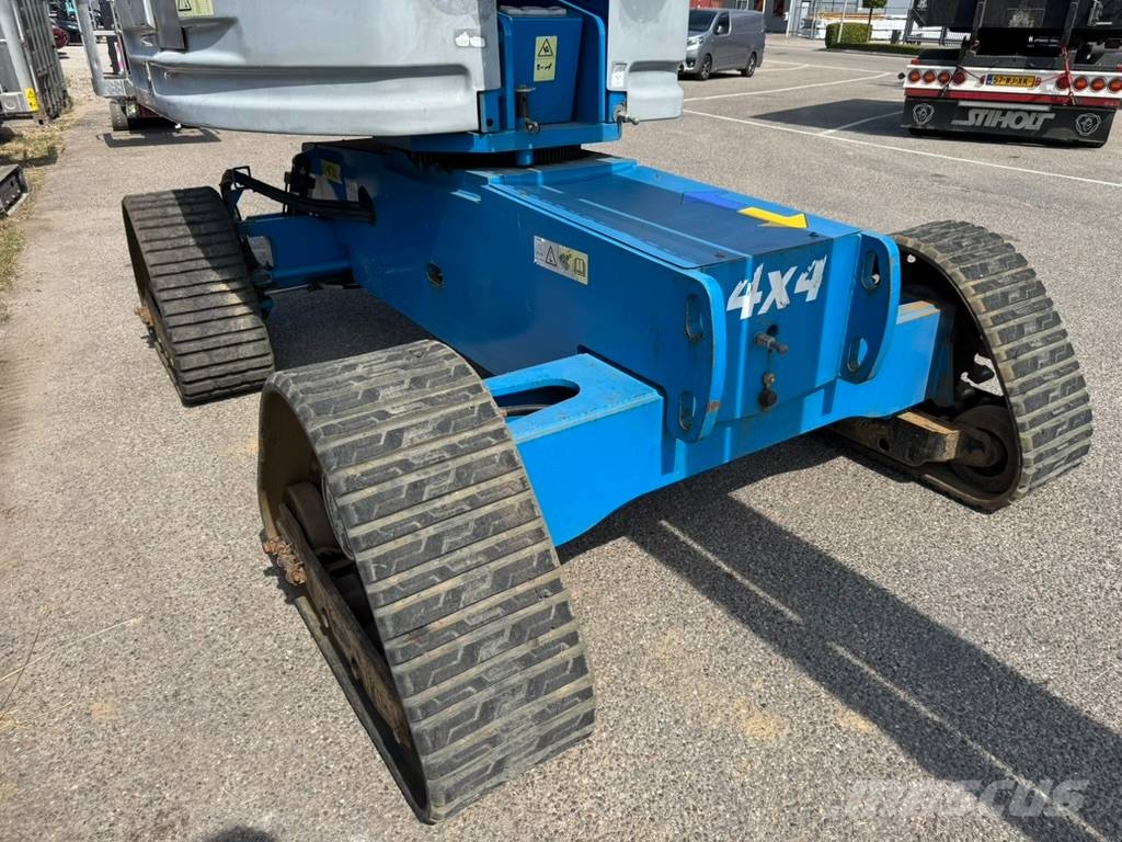 Genie S 45 Trax Telescopic boom lifts