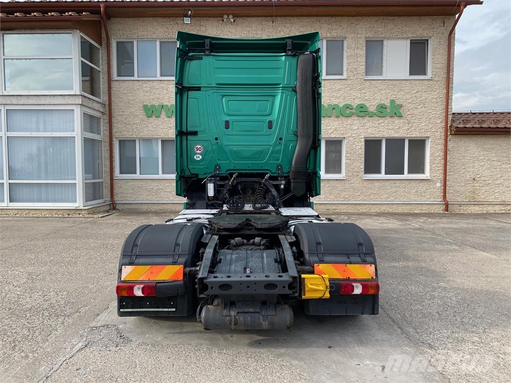 Mercedes-Benz Actros VIN 424 Traktorske jedinice