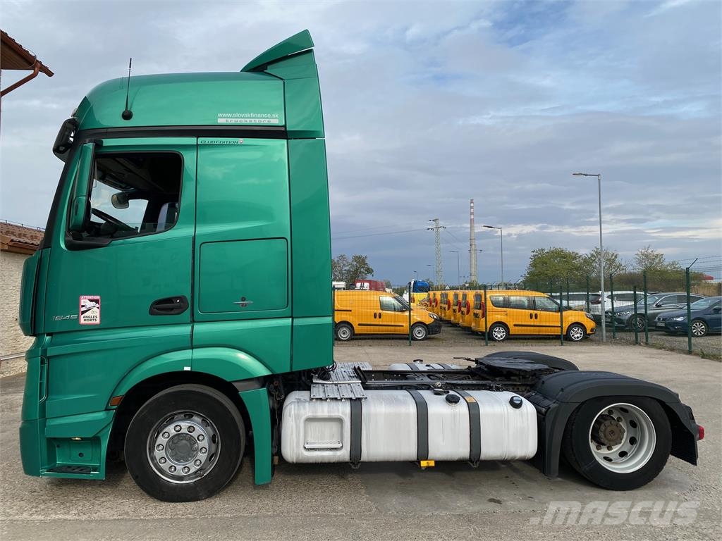 Mercedes-Benz Actros VIN 424 Traktorske jedinice
