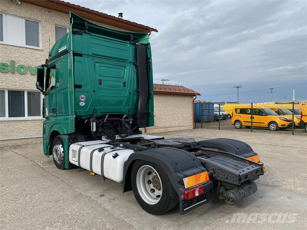 Mercedes-Benz Actros VIN 424 Traktorske jedinice
