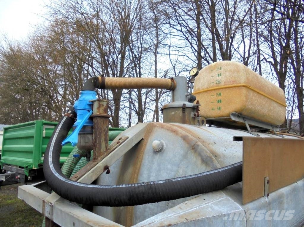 Müller-Mitteltal CHK Vakuumfass mit Pumpe Contenedores cisterna