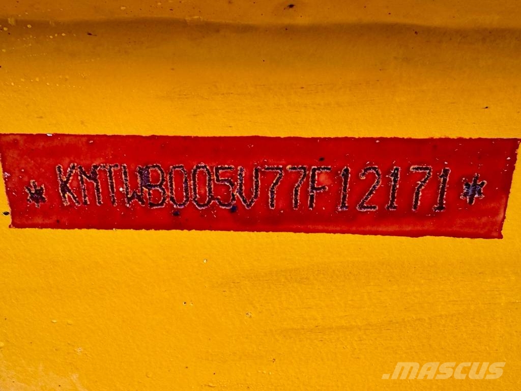 Komatsu WB 97 S TLB's
