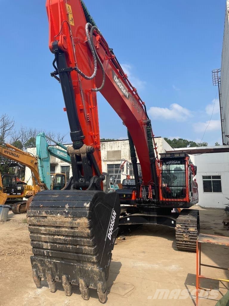 Doosan DX 340 Mini excavators  7t - 12t