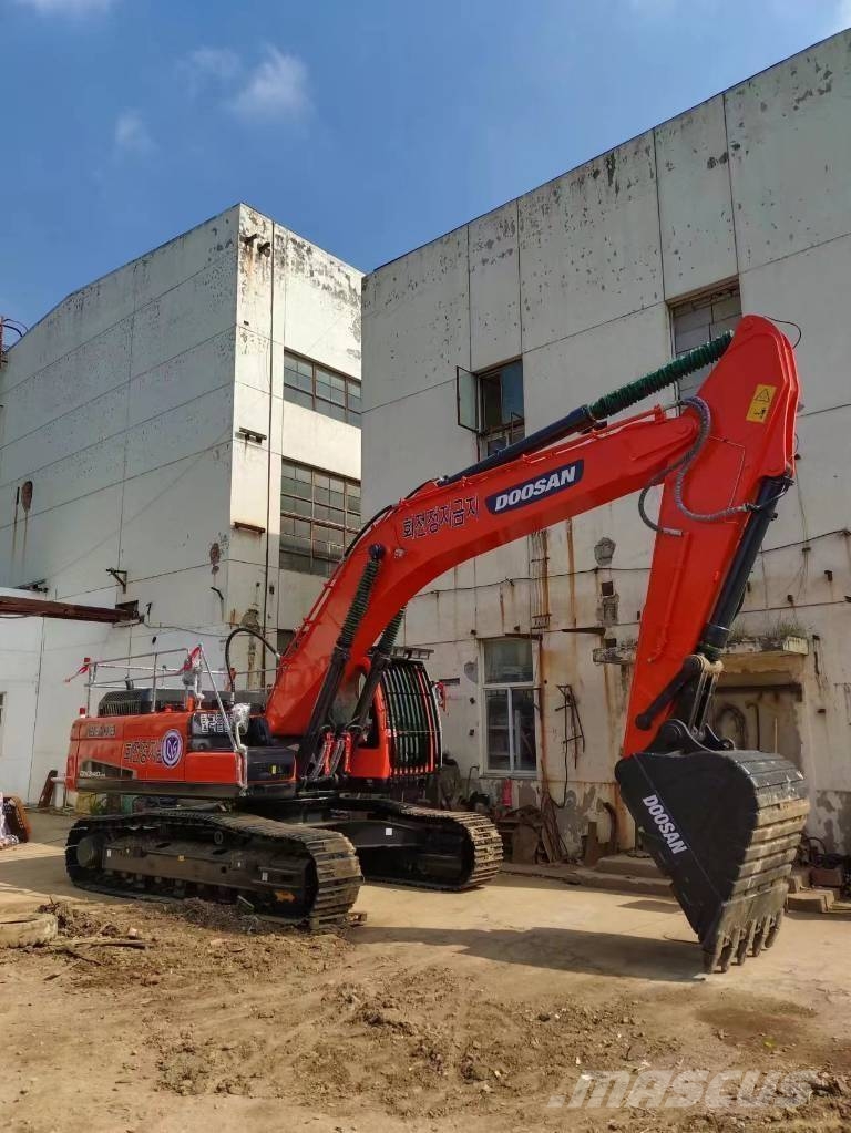 Doosan DX 340 Mini excavators  7t - 12t