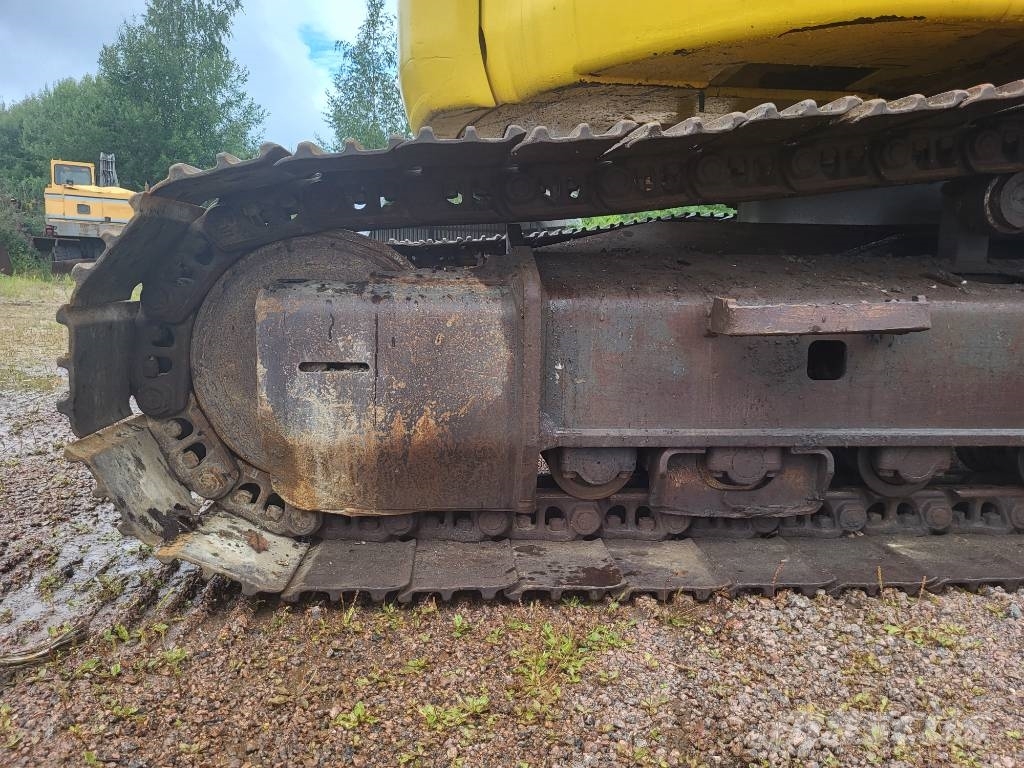 New Holland Kobelco E 235 B SR-2 Crawler excavators