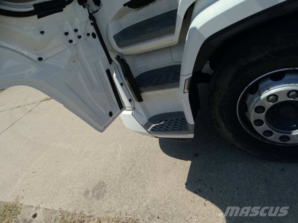 DAF XG 480 FT 4x2 Trekkers