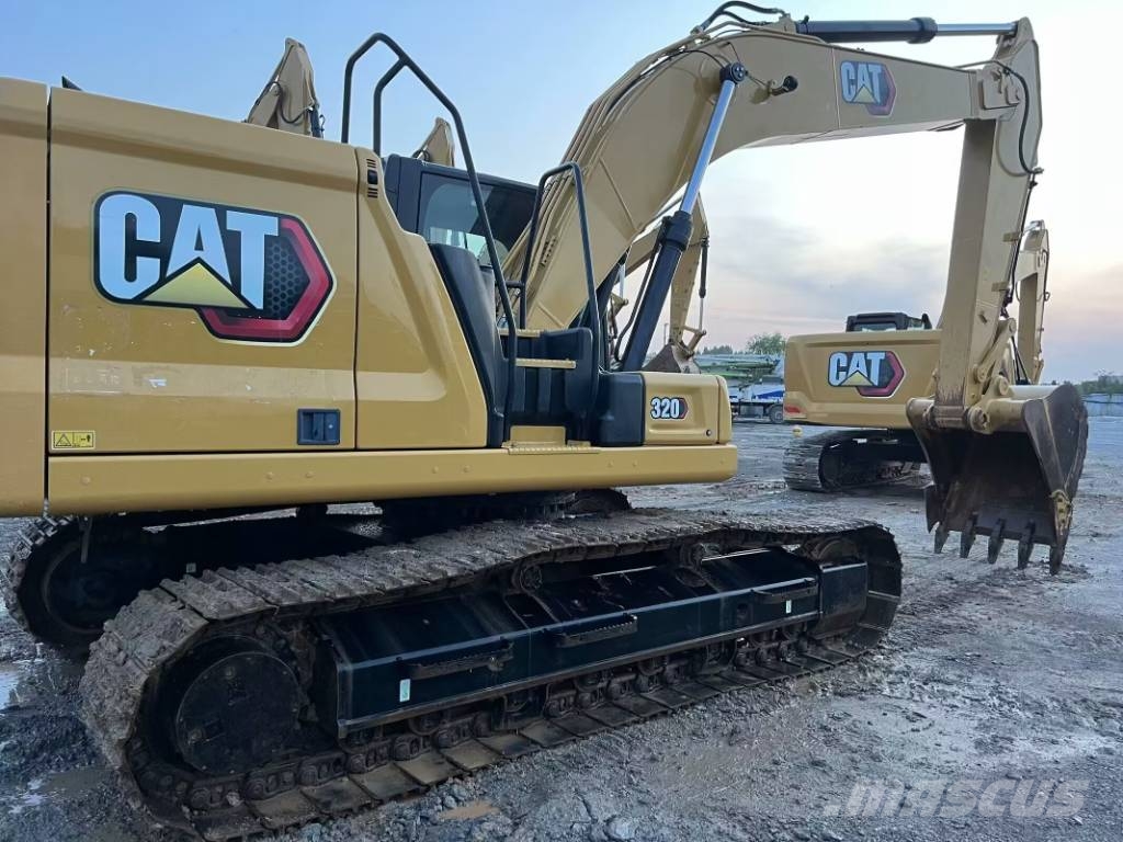 CAT 320 GC 3000  units excavators in stock Vikšriniai ekskavatoriai