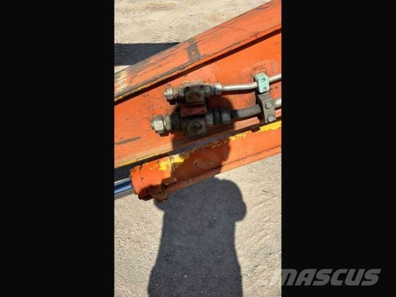 Hitachi ZX210LC-3 Grävmaskiner med lång räckvidd