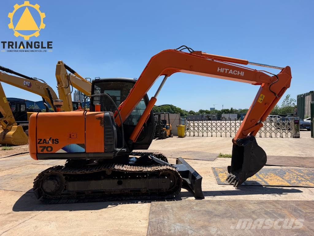 Hitachi ZX 70 Vidēja lieluma ekskavatori 7 t - 12 t
