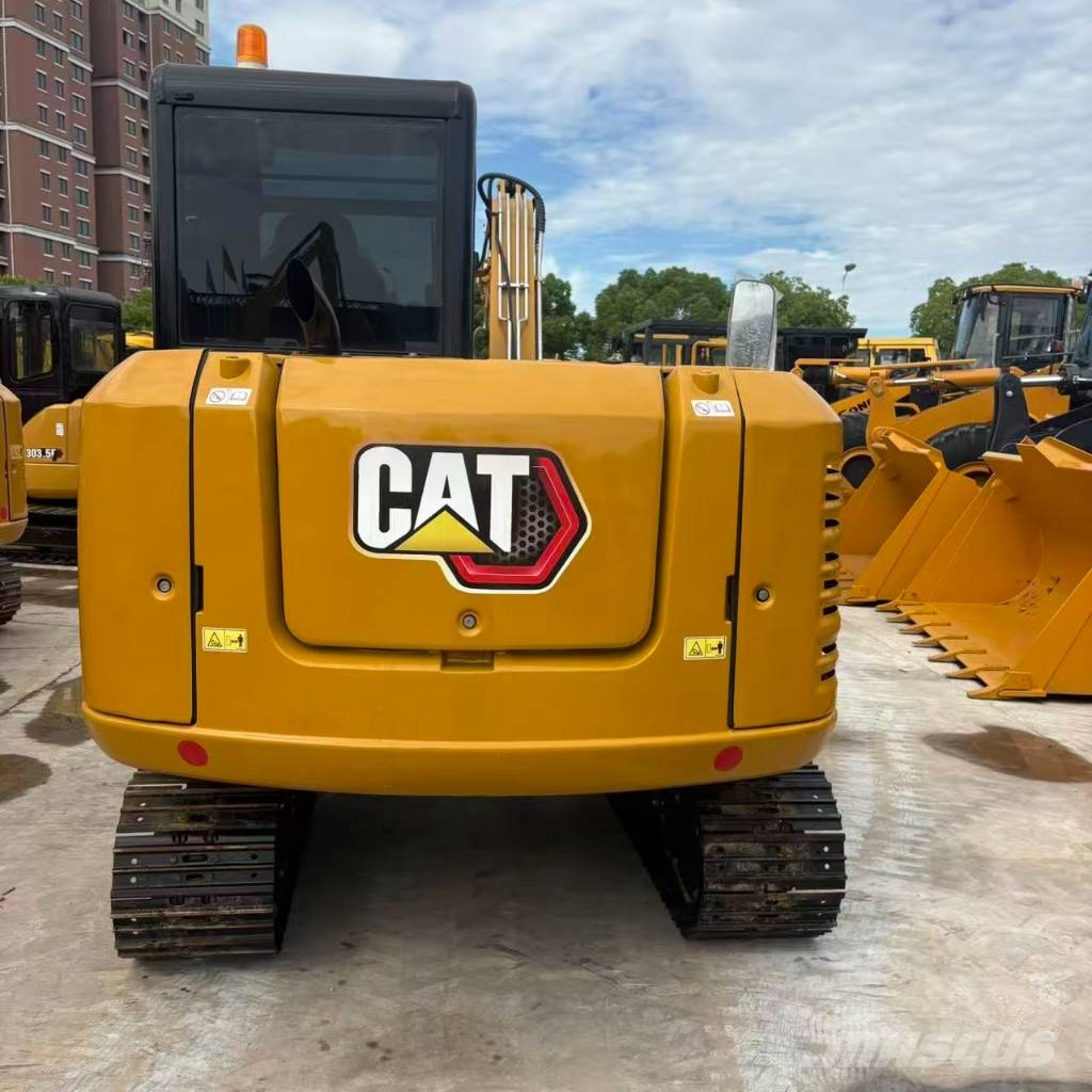CAT 305.5 小型挖掘机