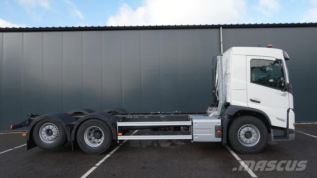 Volvo FM 500 6X2 New Chassis truck RHD Chassis met cabine