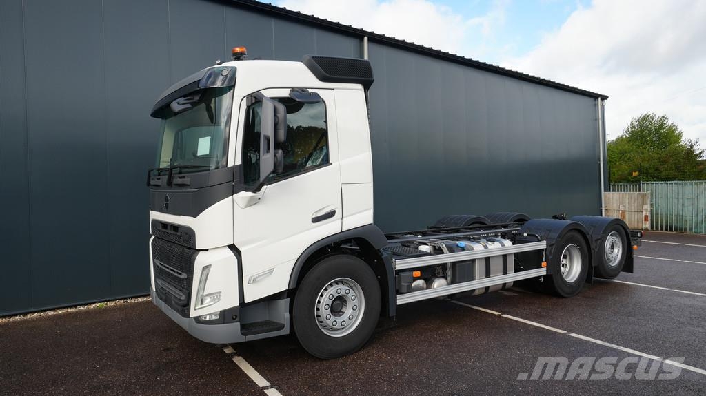 Volvo FM 500 6X2 New Chassis truck RHD Chassis met cabine