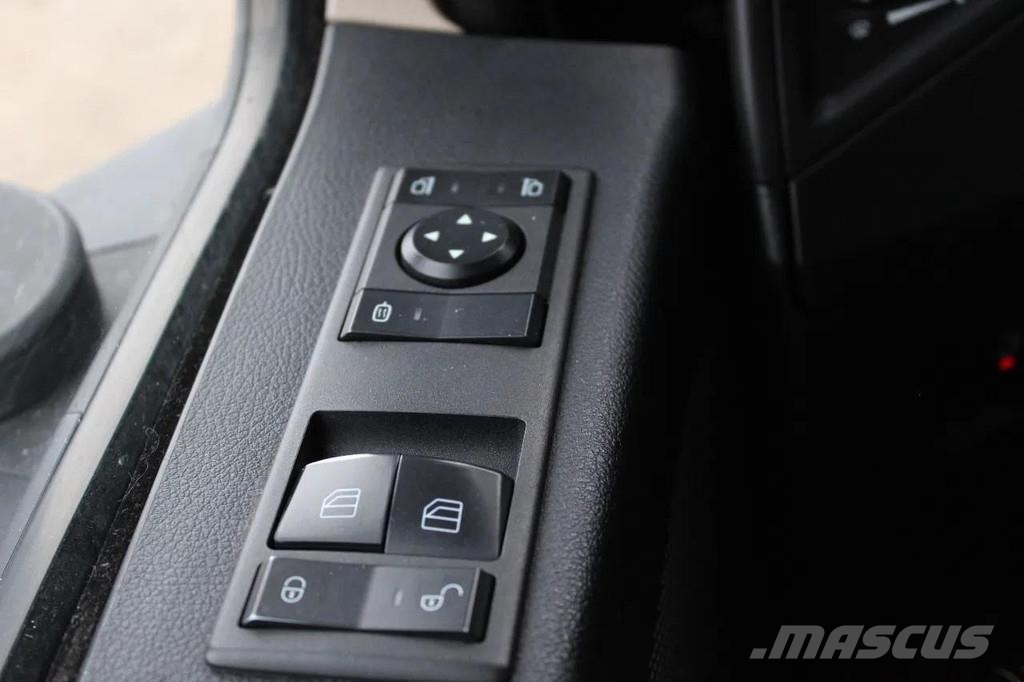 Mercedes-Benz Actros 2027 + EURO 6 + 19T 溫控卡車