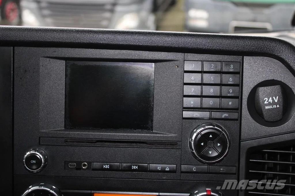 Mercedes-Benz Actros 2027 + EURO 6 + 19T 溫控卡車