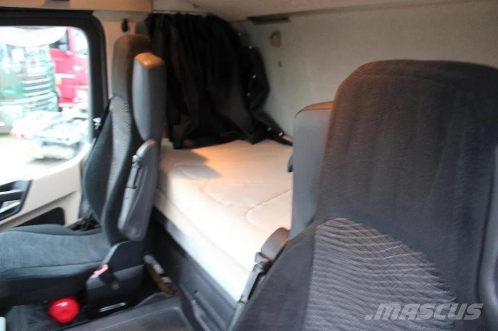 Mercedes-Benz Actros 2027 + EURO 6 + 19T 溫控卡車
