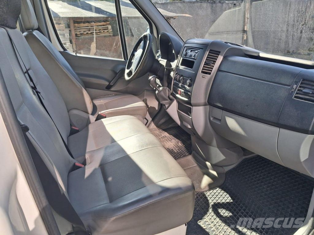 Volkswagen Crafter Crane Caja abierta/laterales abatibles