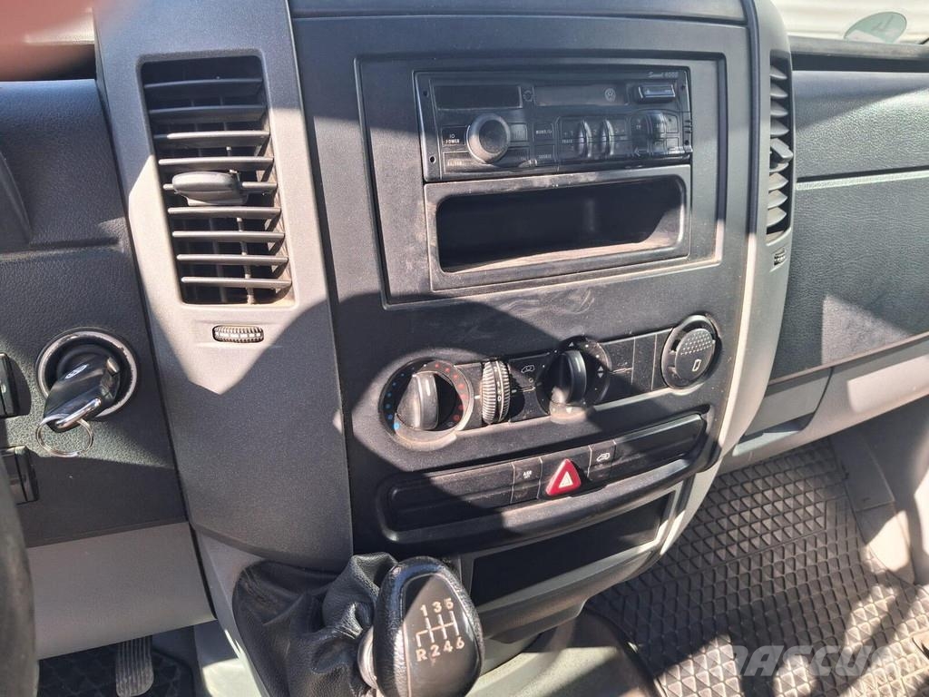 Volkswagen Crafter Crane Caja abierta/laterales abatibles
