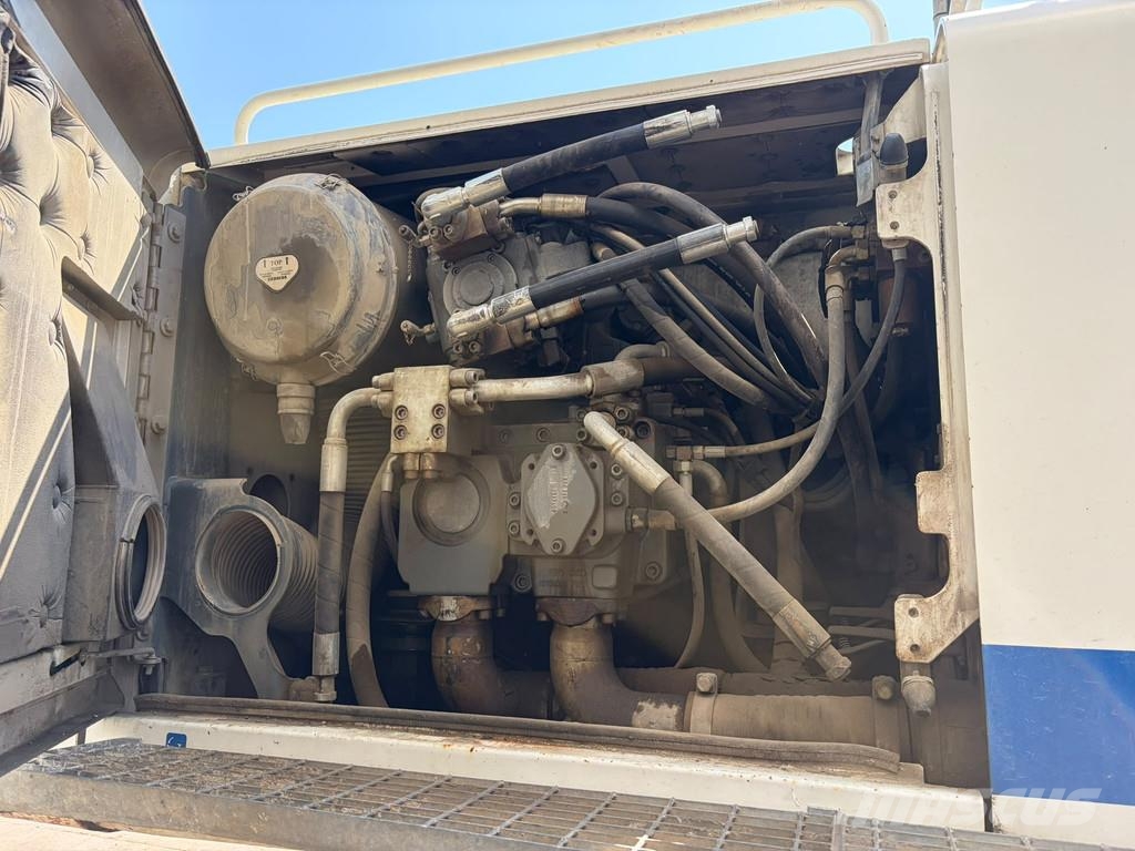 Liebherr R956HD حفارات زحافة