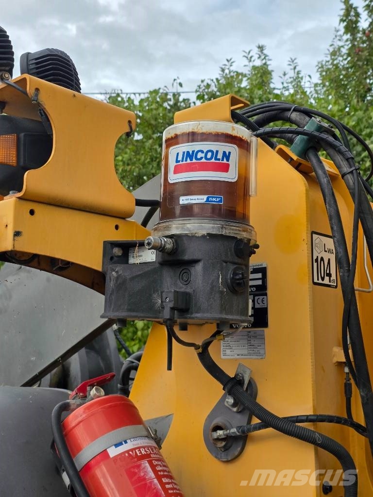 Volvo L 60 F Kolesni nakladalci