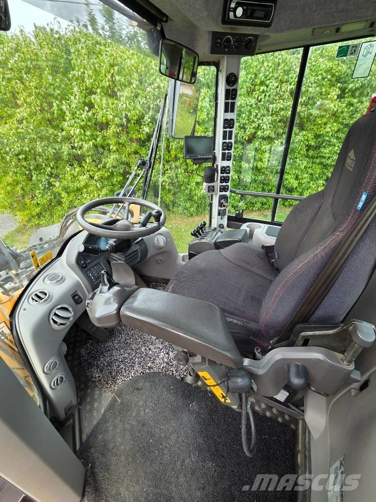 Volvo L 60 F Kolesni nakladalci