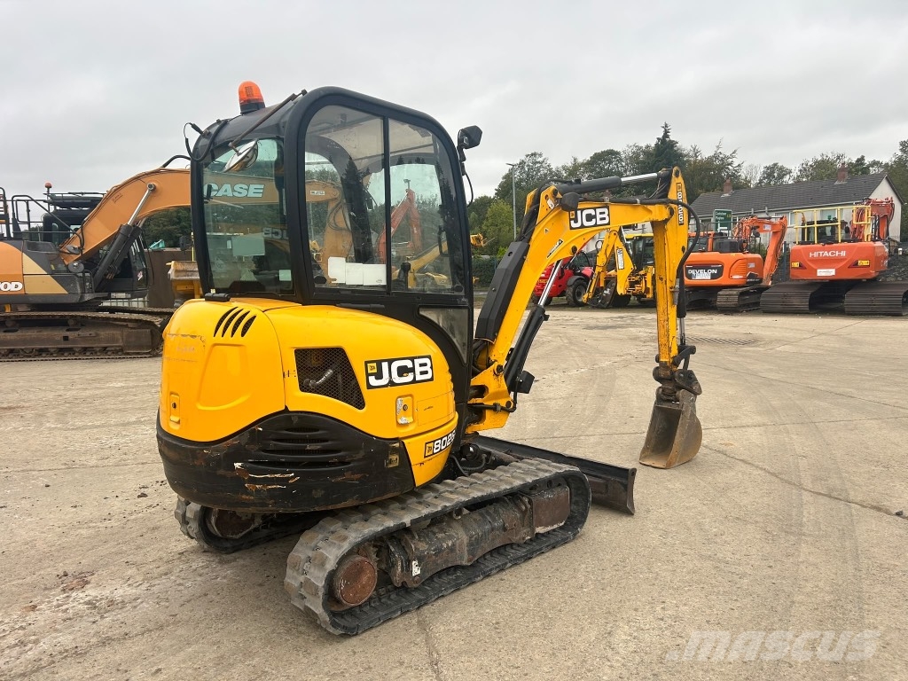 JCB 8026 Mini bagri <7t