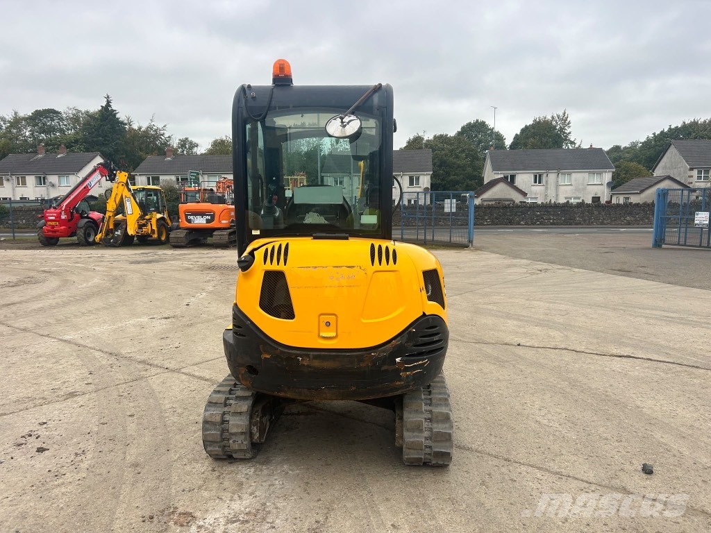 JCB 8026 Mini bagri <7t