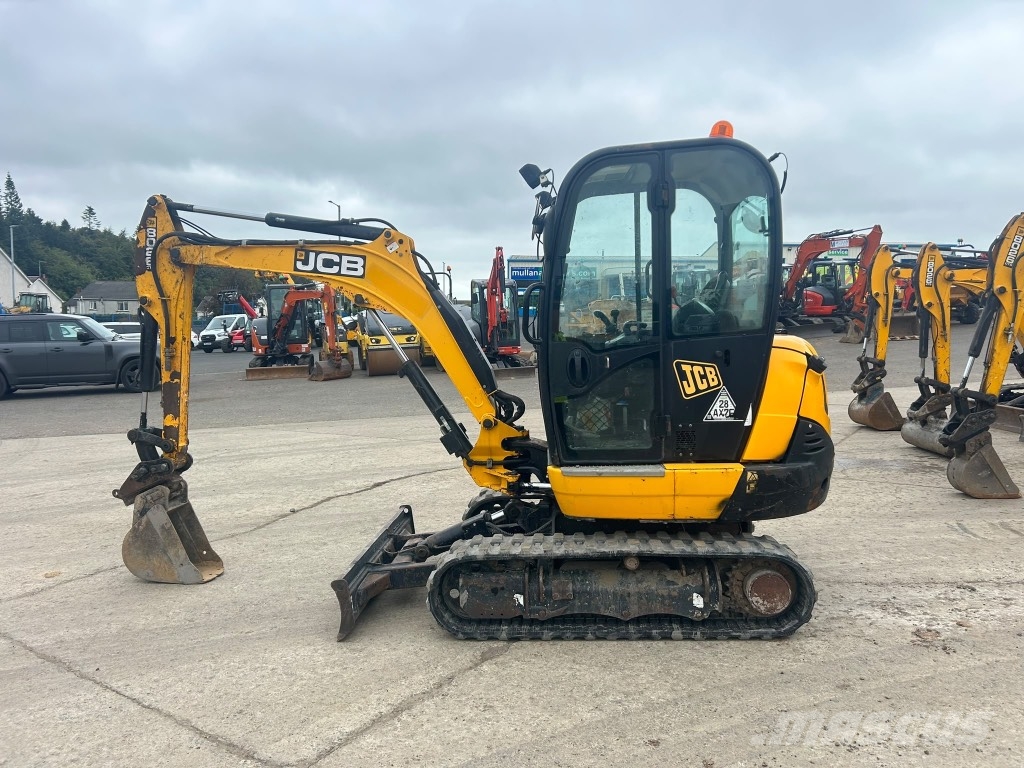 JCB 8026 Mini bagri <7t