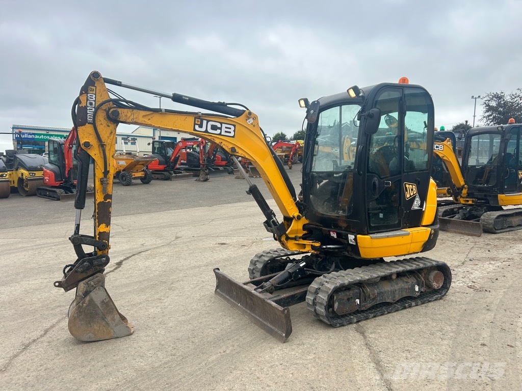 JCB 8026 Mini bagri <7t