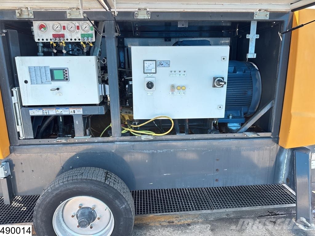 Putzmeister BSA 1408E 110 kW, 106 bar, 79 m3/hr, 395 Hour Betonpomptrucks
