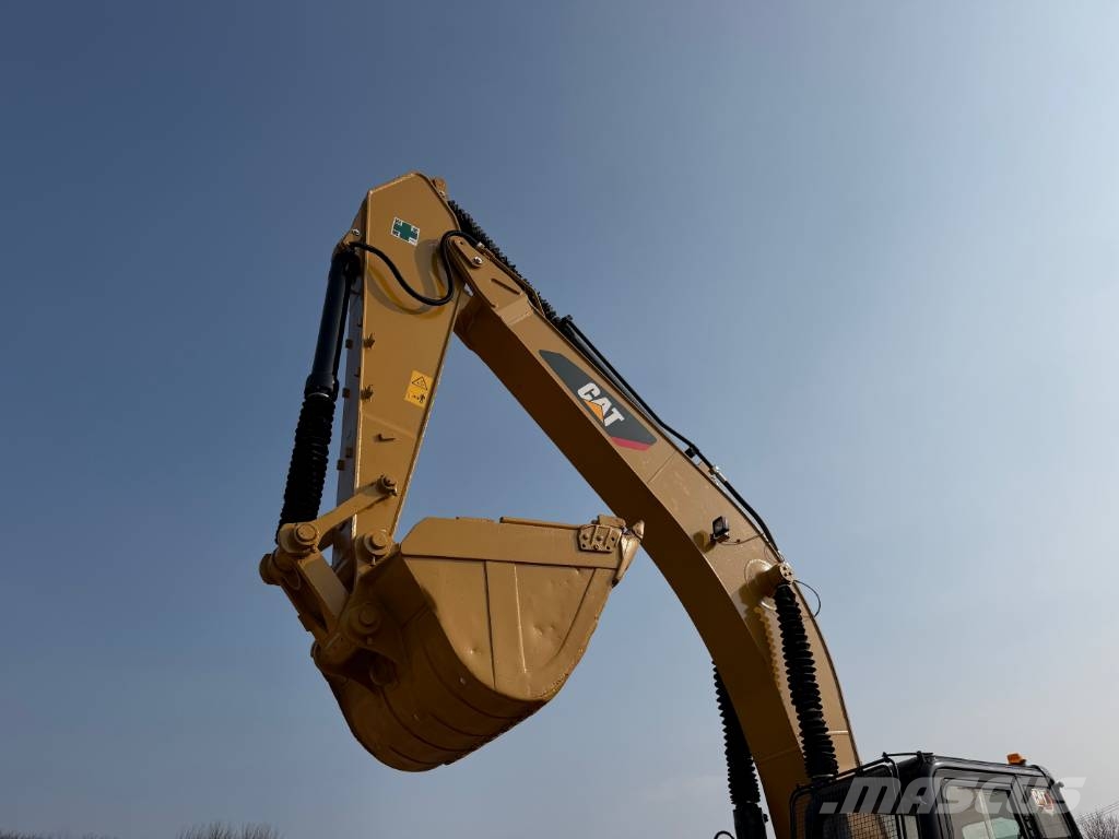 CAT 330 D Raupenbagger