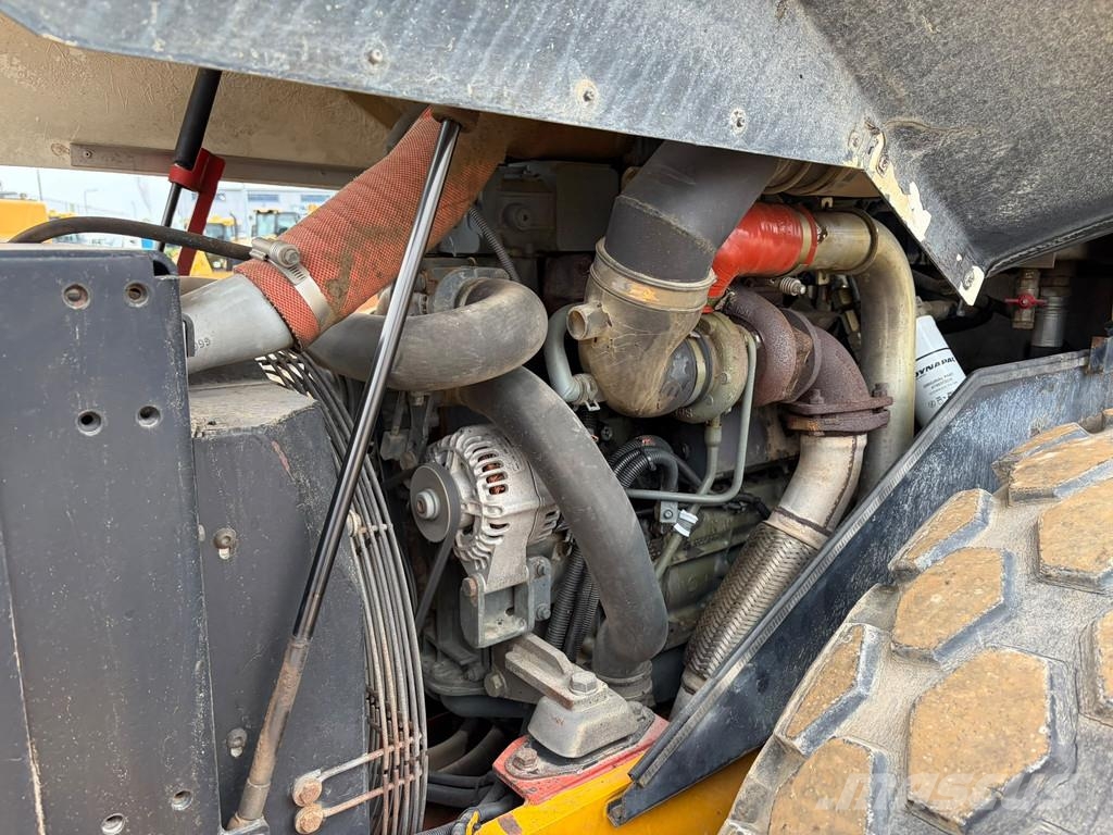 Dynapac 302D Ühe trumliga rullid