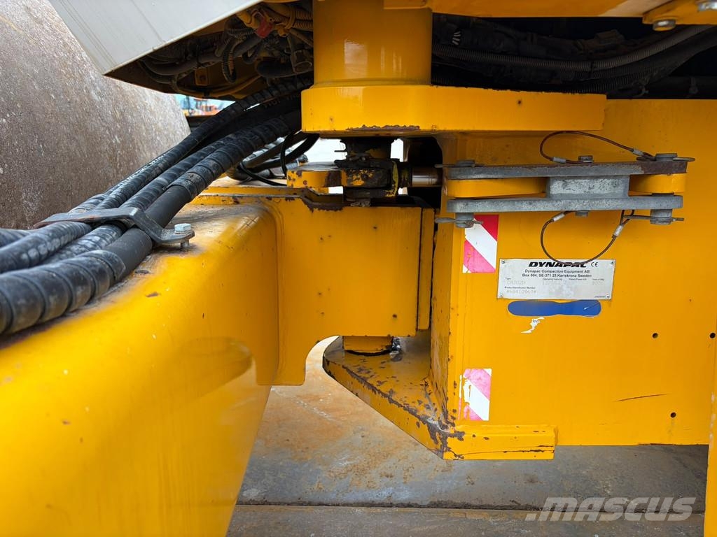 Dynapac 302D Ühe trumliga rullid