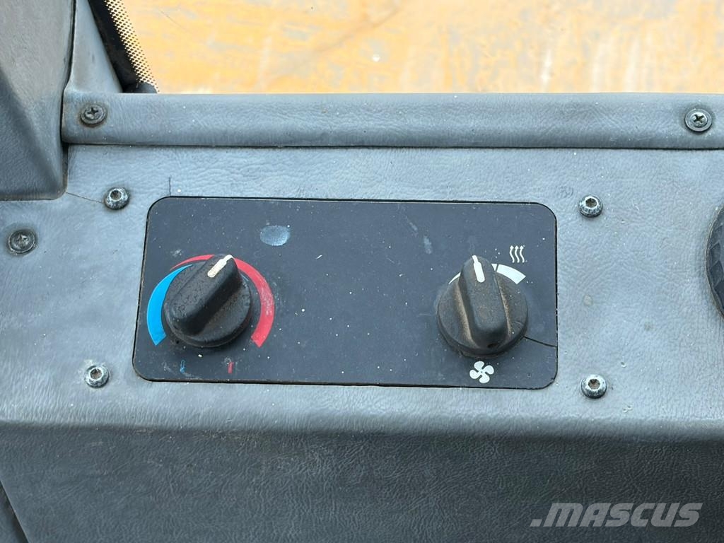 Dynapac 302D Ühe trumliga rullid
