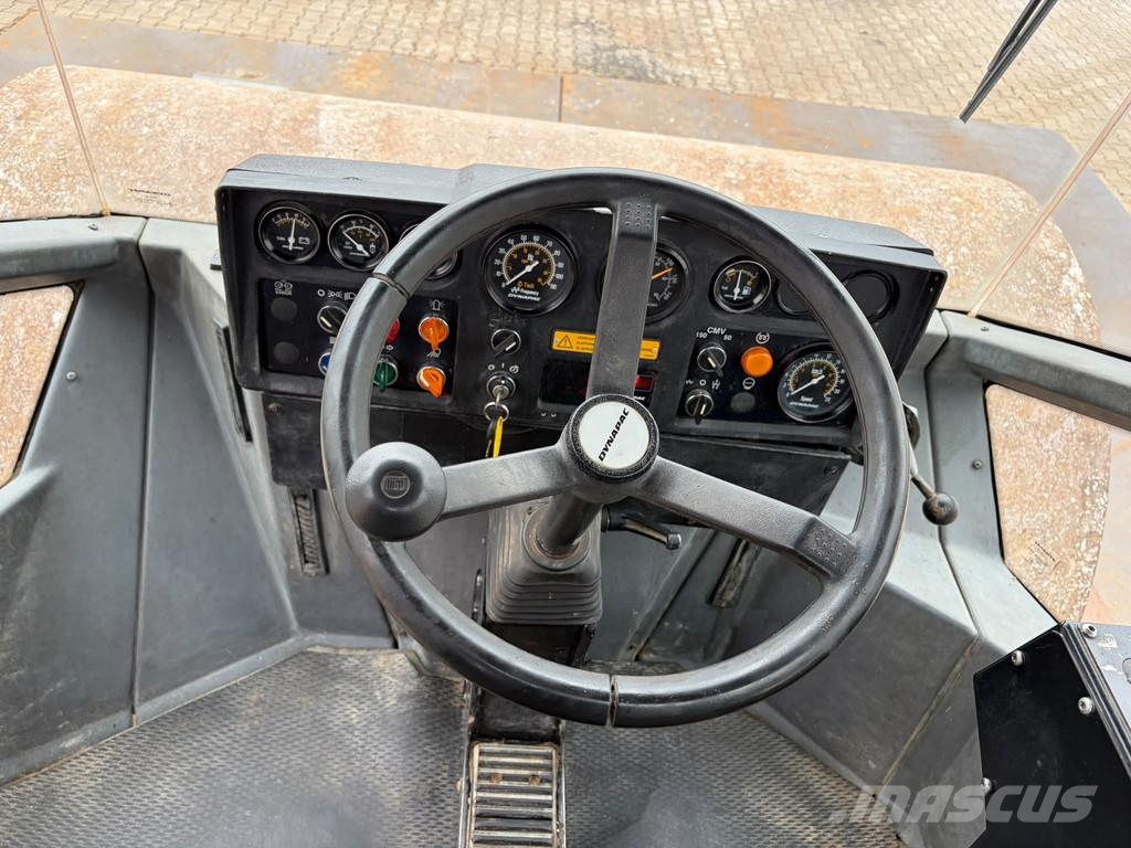 Dynapac 302D Ühe trumliga rullid
