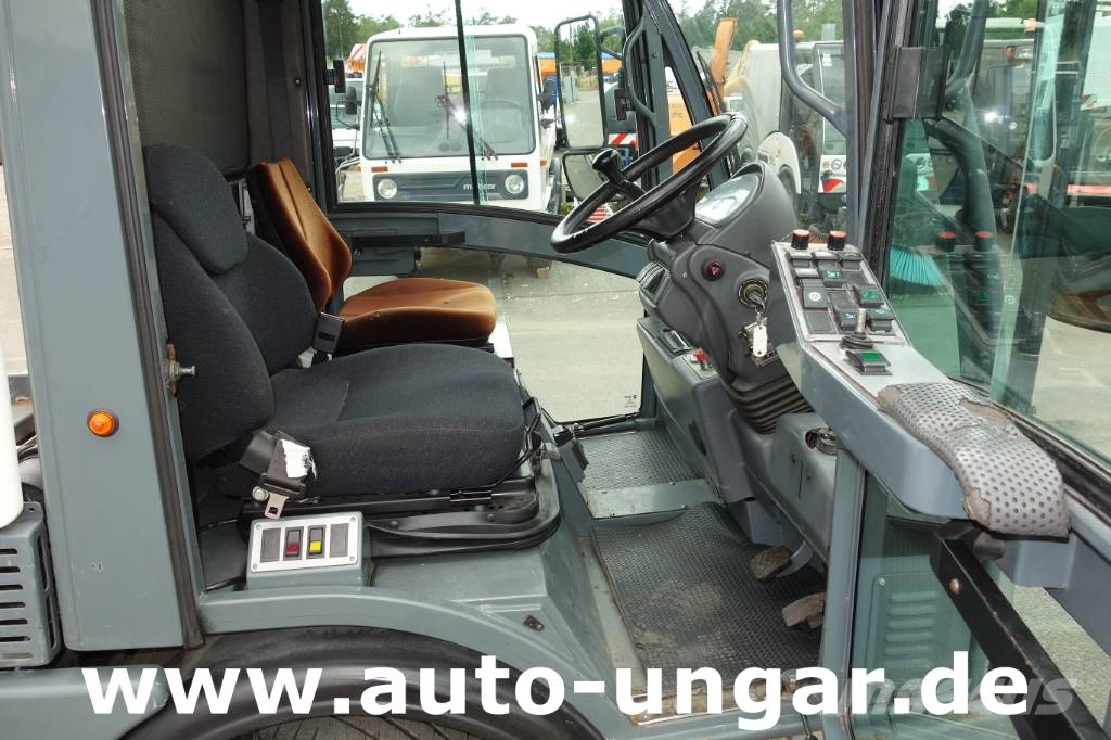 Boschung S3 Wasserfass Kipper 4-Rad-Lenkung Multicar Kommu Utility porta attrezzi