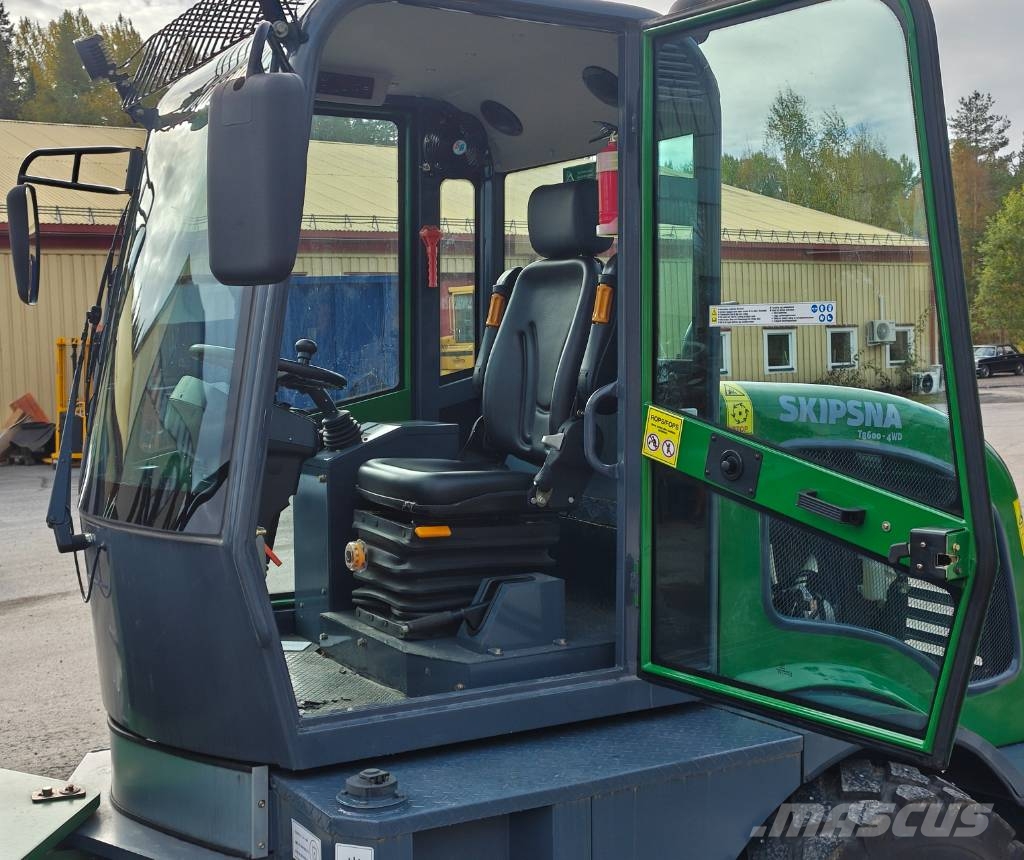 Skipsna T8600 4WD Kompaktlastere