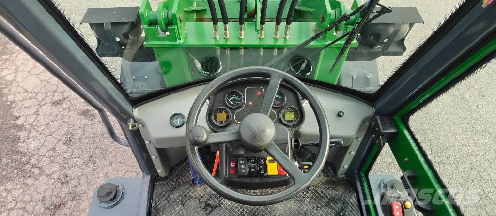 Skipsna T8600 4WD Kompaktlastere