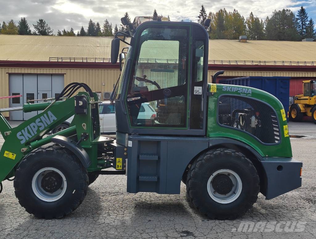 Skipsna T8600 4WD Kompaktlastere