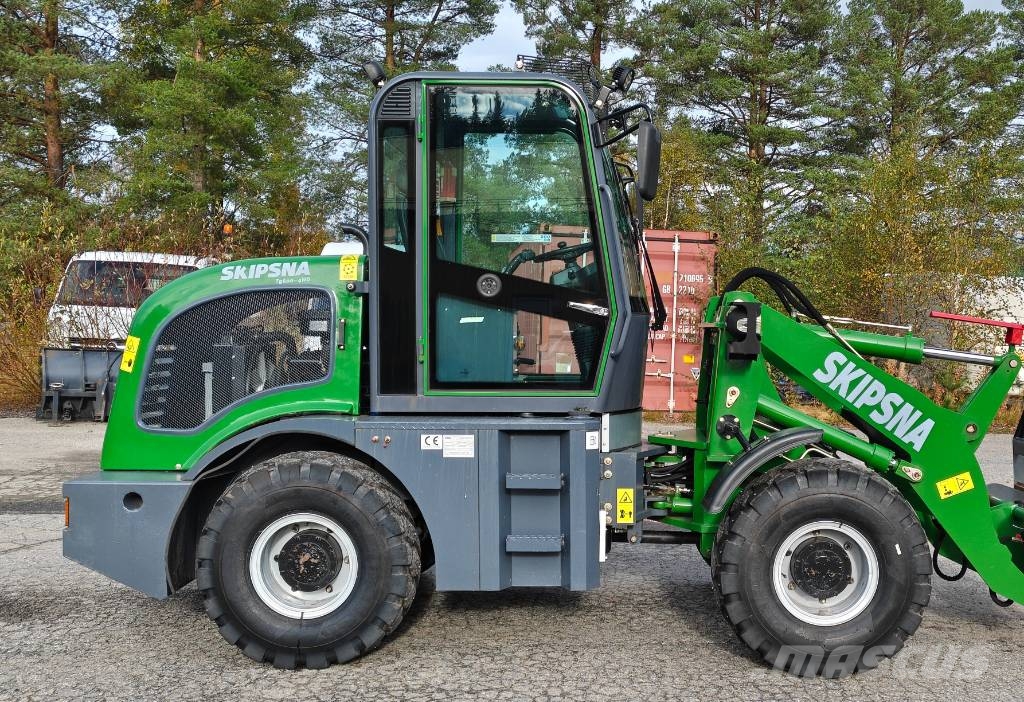 Skipsna T8600 4WD Kompaktlastere