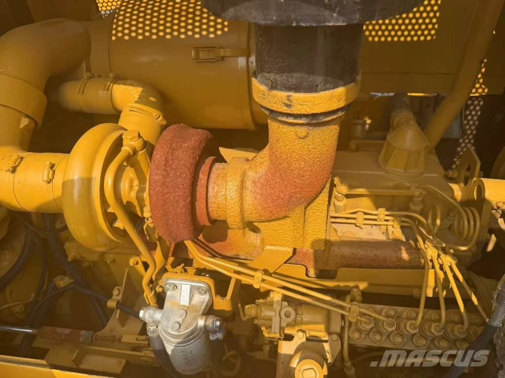 CAT D 7 G Buldožerji goseničarji