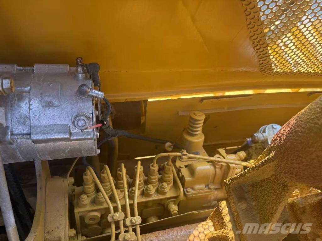 CAT D 7 G Buldožerji goseničarji