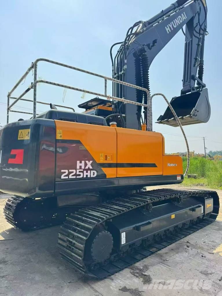 Hyundai HX225HD Crawler excavators